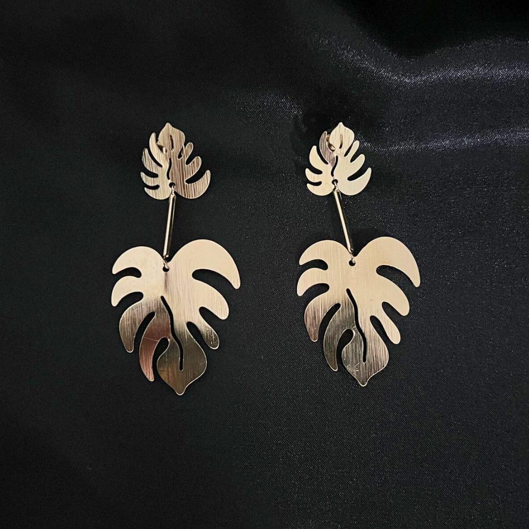 Eve Gold Earrings